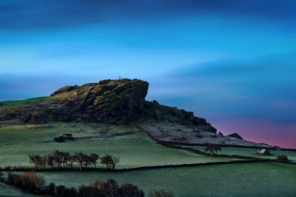 Arncliff Crag Dawn Wallpaper mural